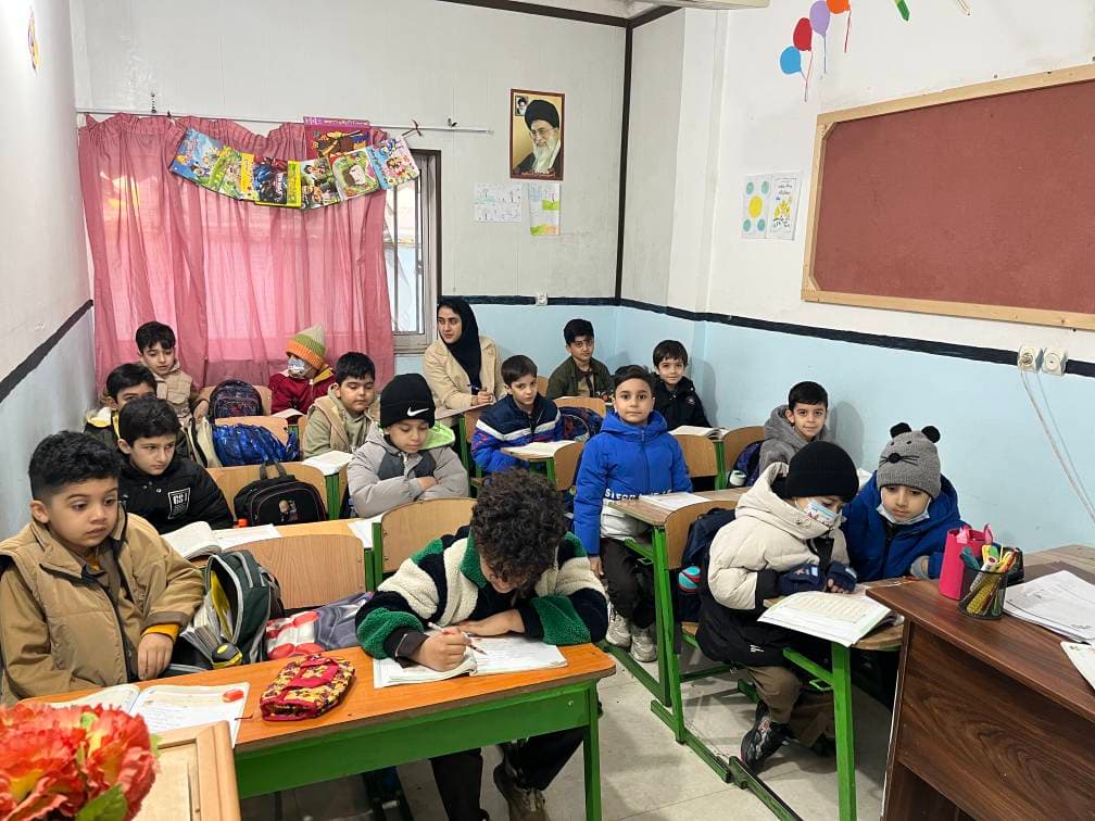 دبستان غیردولتی هوشمند نواندیشان